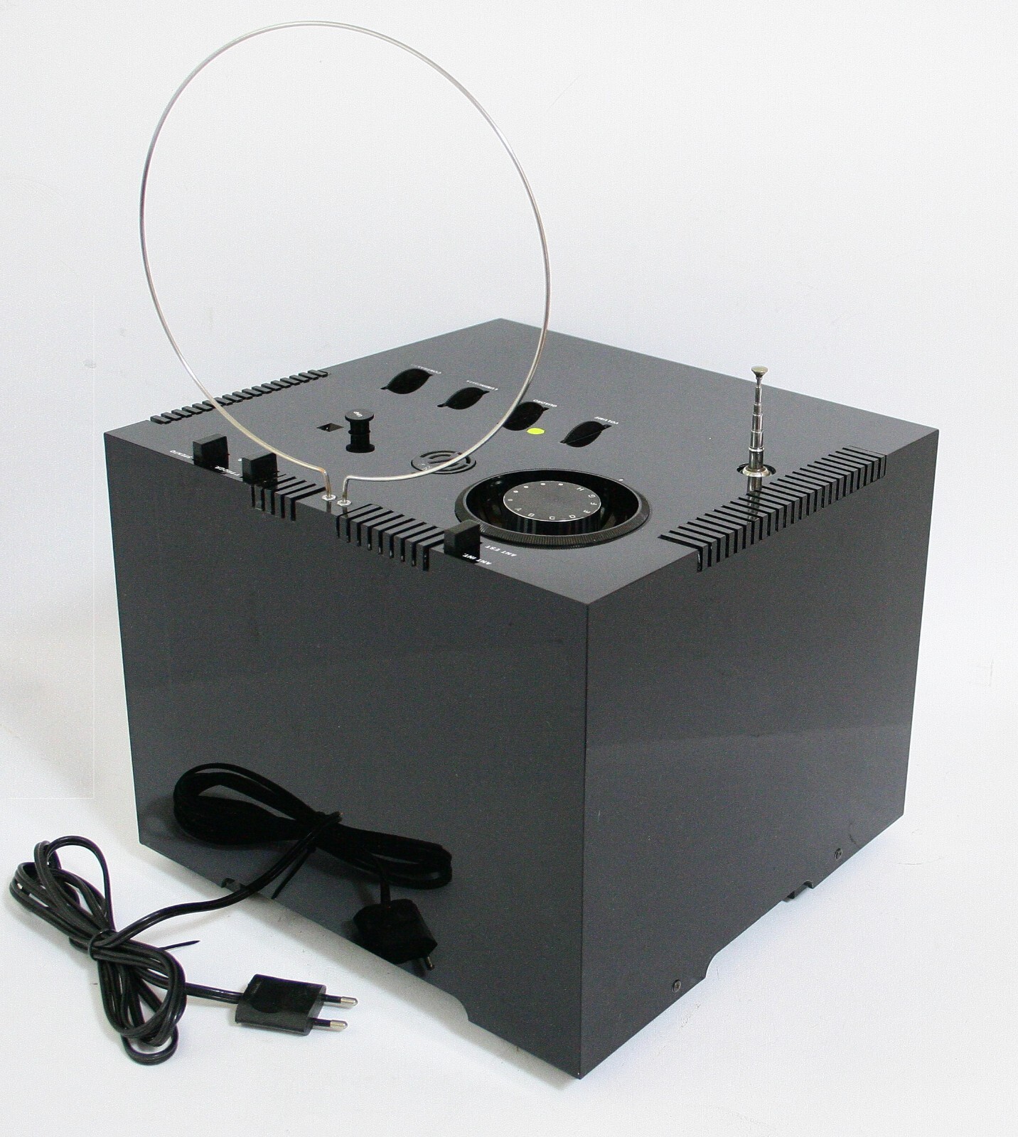 Brionvega Black Cube ST201 U 