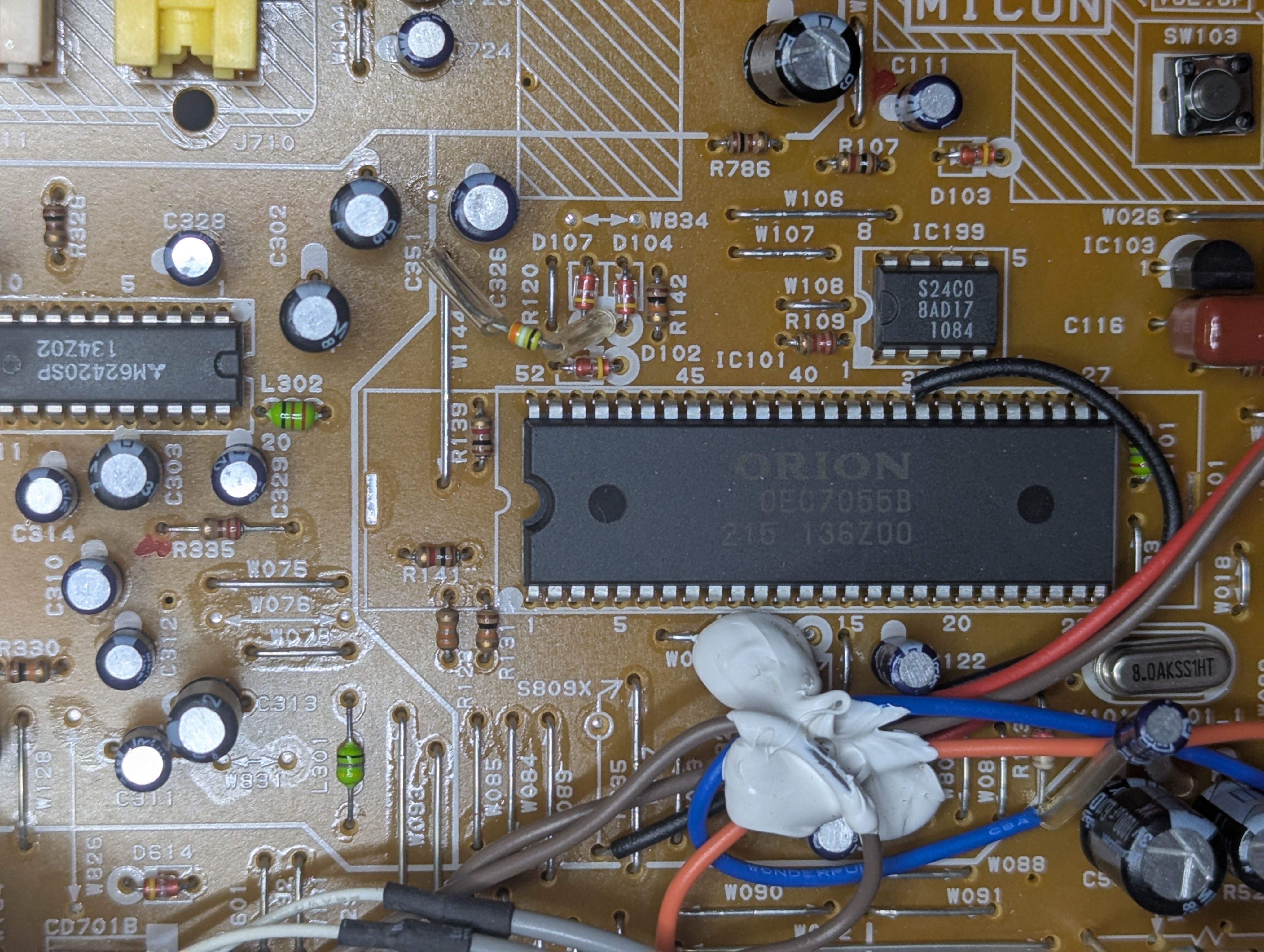 JVC AV-14F702