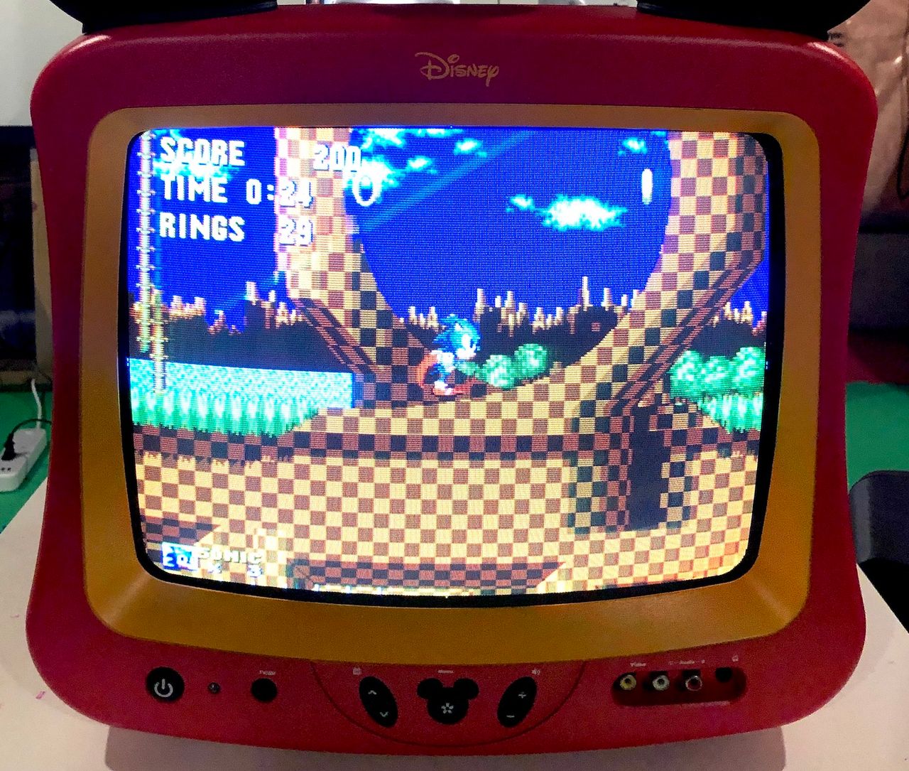 Disney Mickey DT1350-C RGB image