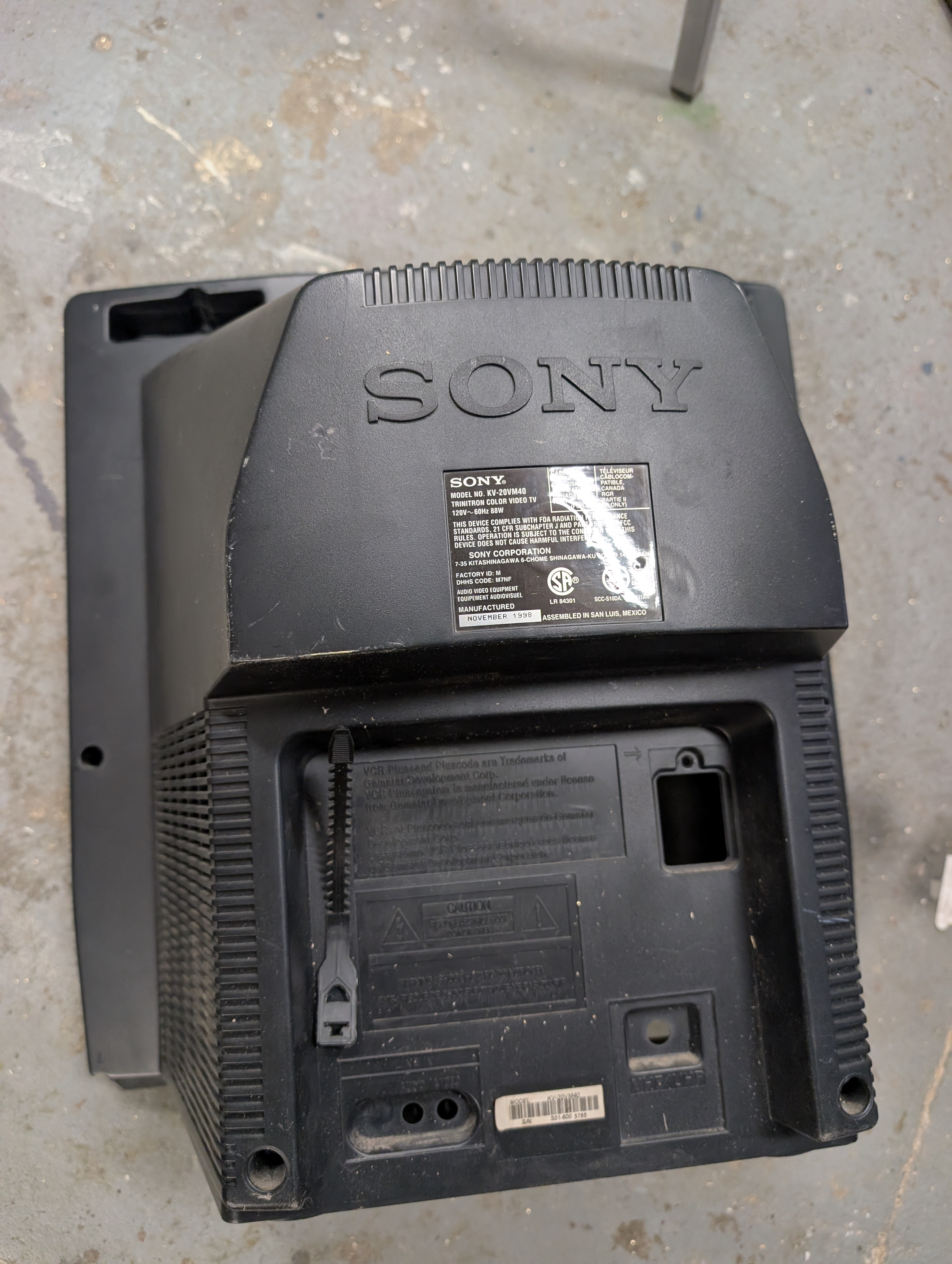 Sony KV-20VM40