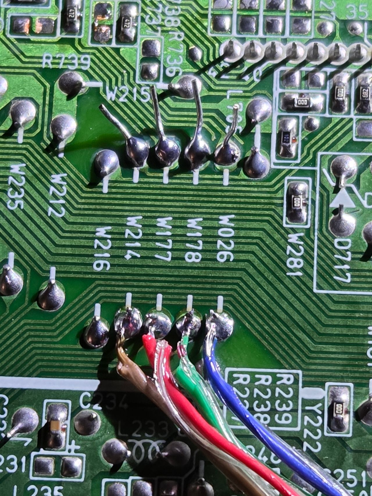 AV-20D202 - R, G, B, blanking wires attached