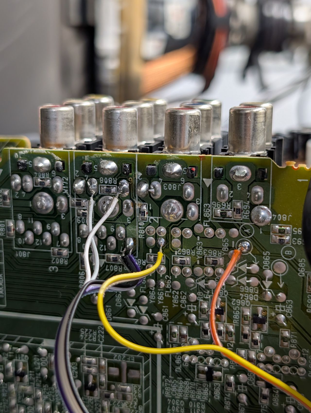 AV-32D501 - Sync, audio and ground wires