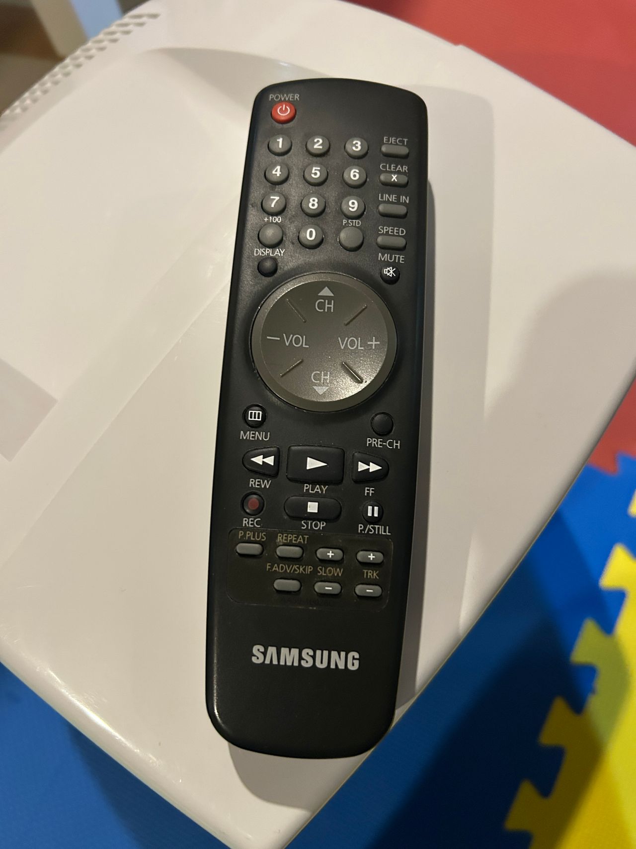 CXF0933 - You'll need this remote to switch inputs. Line In button here allows you to do this. Also, I found that not havi...