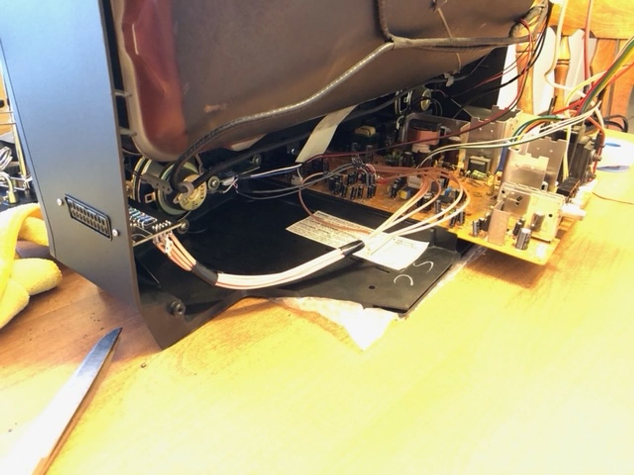 27L-S100 - SCART port mounted to the side. This is an interesting idea, if you don't mind cable coming from the side. With...