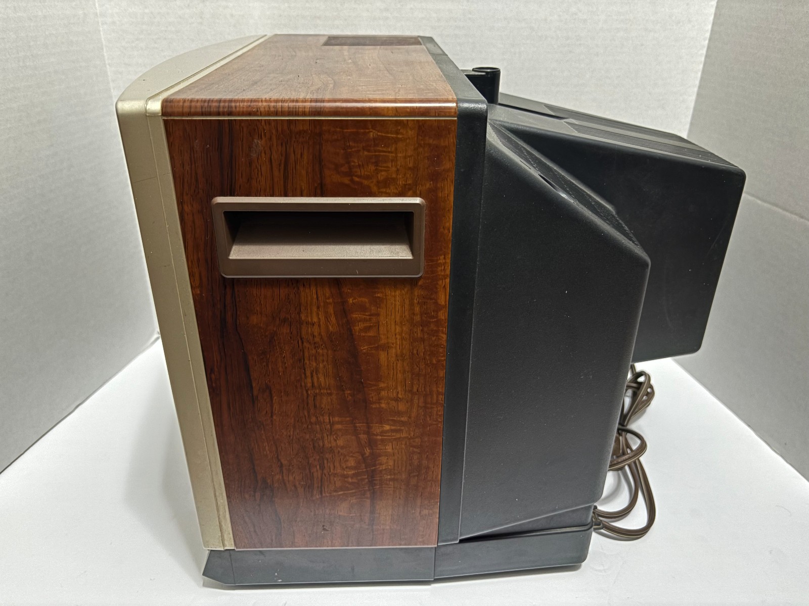 Sony KV-1397R