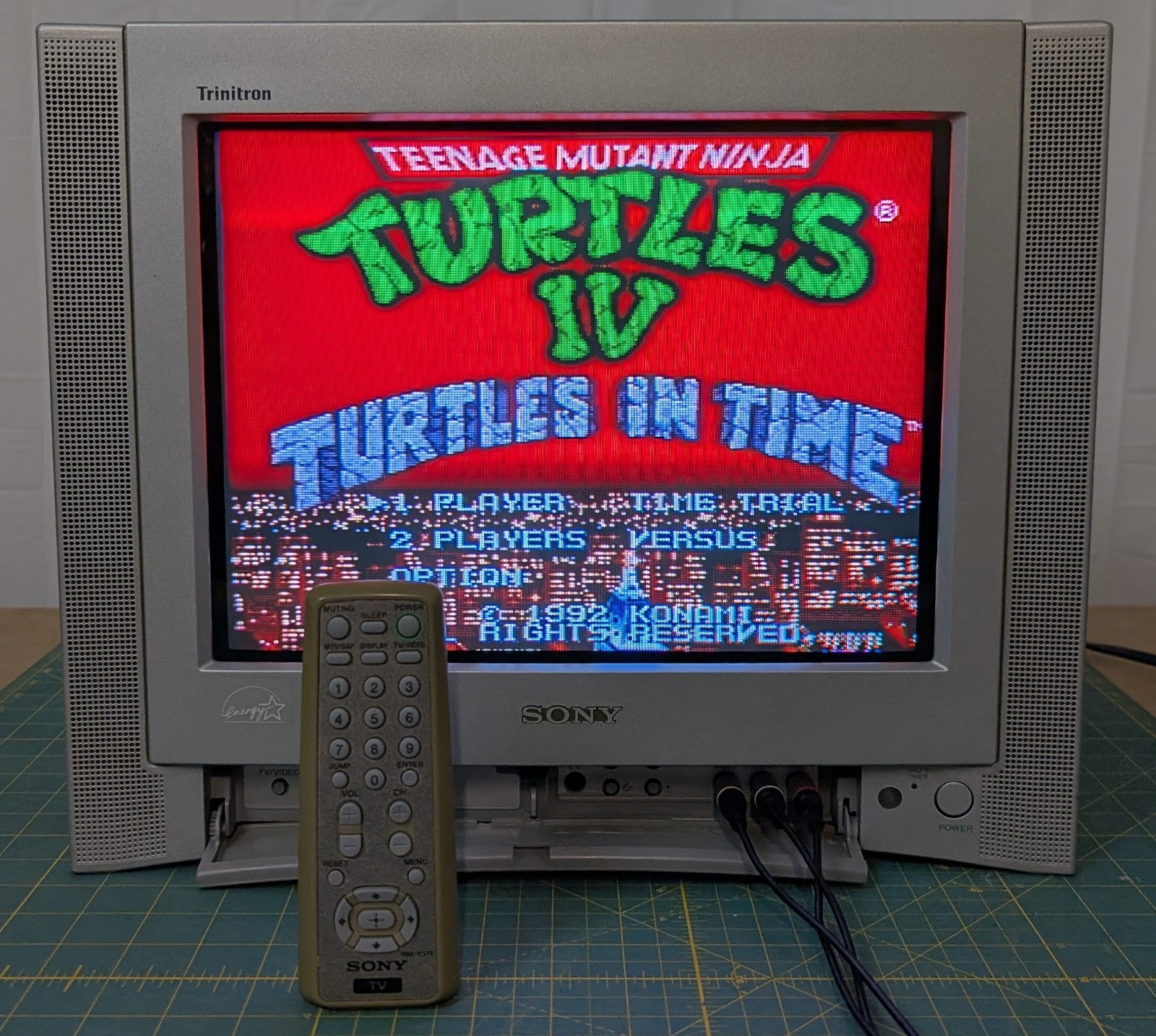 Sony KV-13FS100