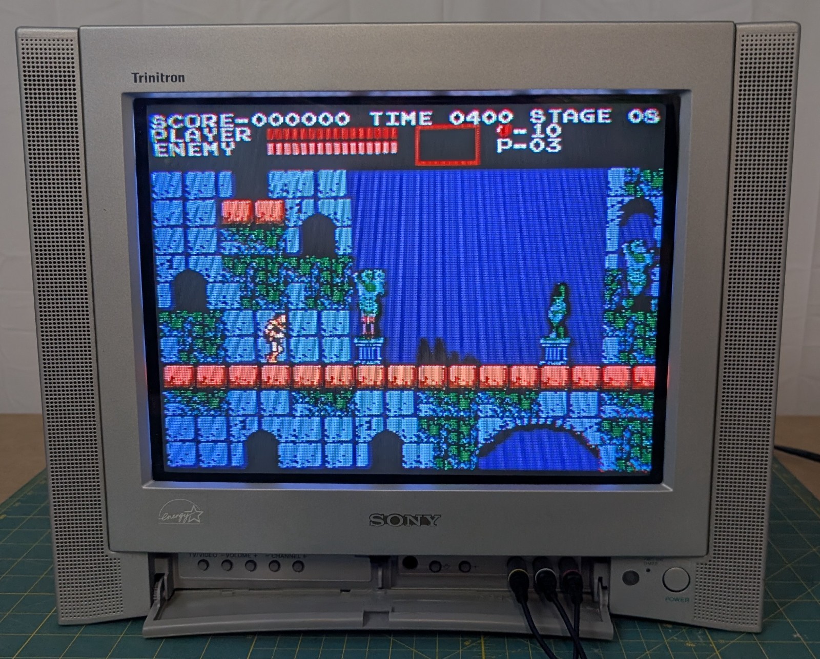 Sony KV-13FS100