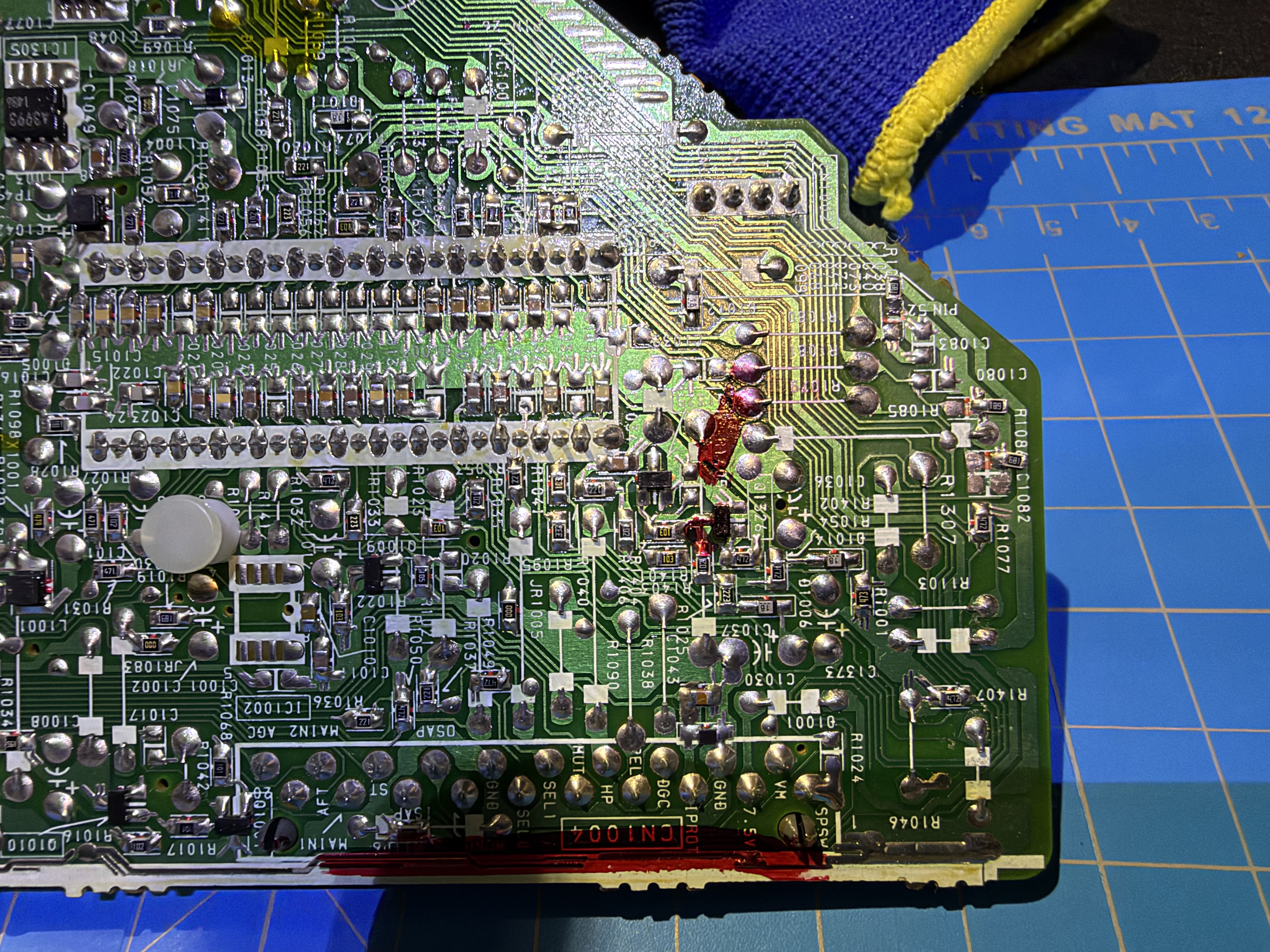 Sony KV-20FS12