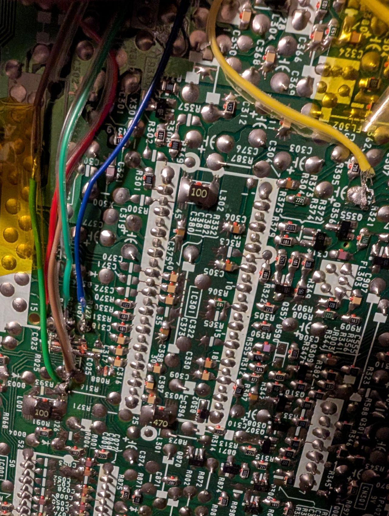 KV-20FV10 - R, G, B and blanking wires. Sync was later moved to the negative leg of the capacitor as seen above.