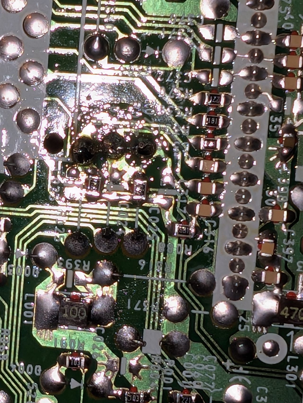KV-20FV10 - Trace side prior to removing the ground resistors