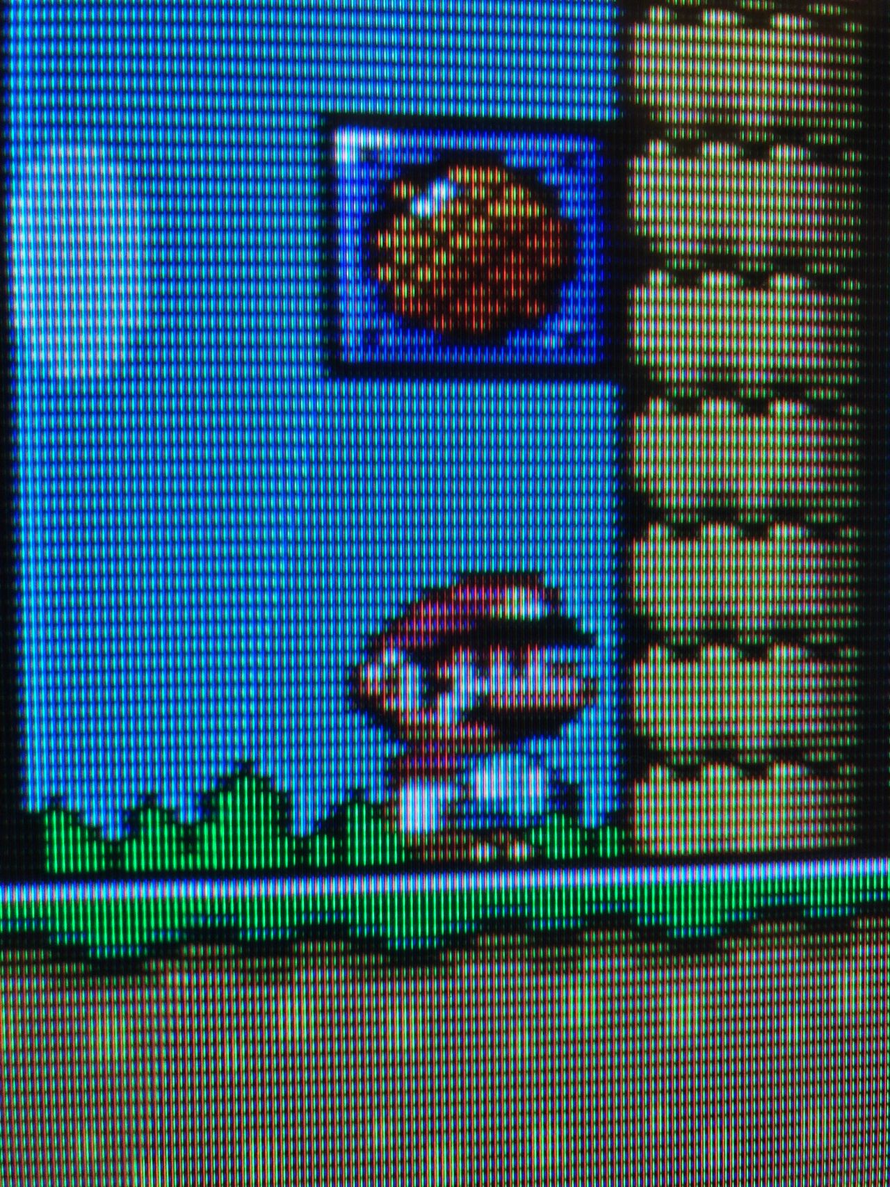 KV-27TS36 - SNES - Super Mario World, Close up