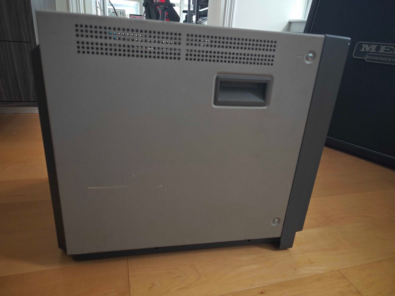 PVM-20L1