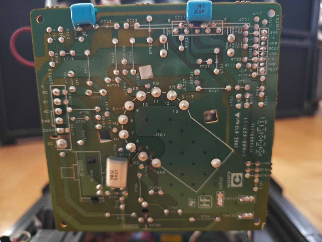 PVM-20L1 - Neck board.