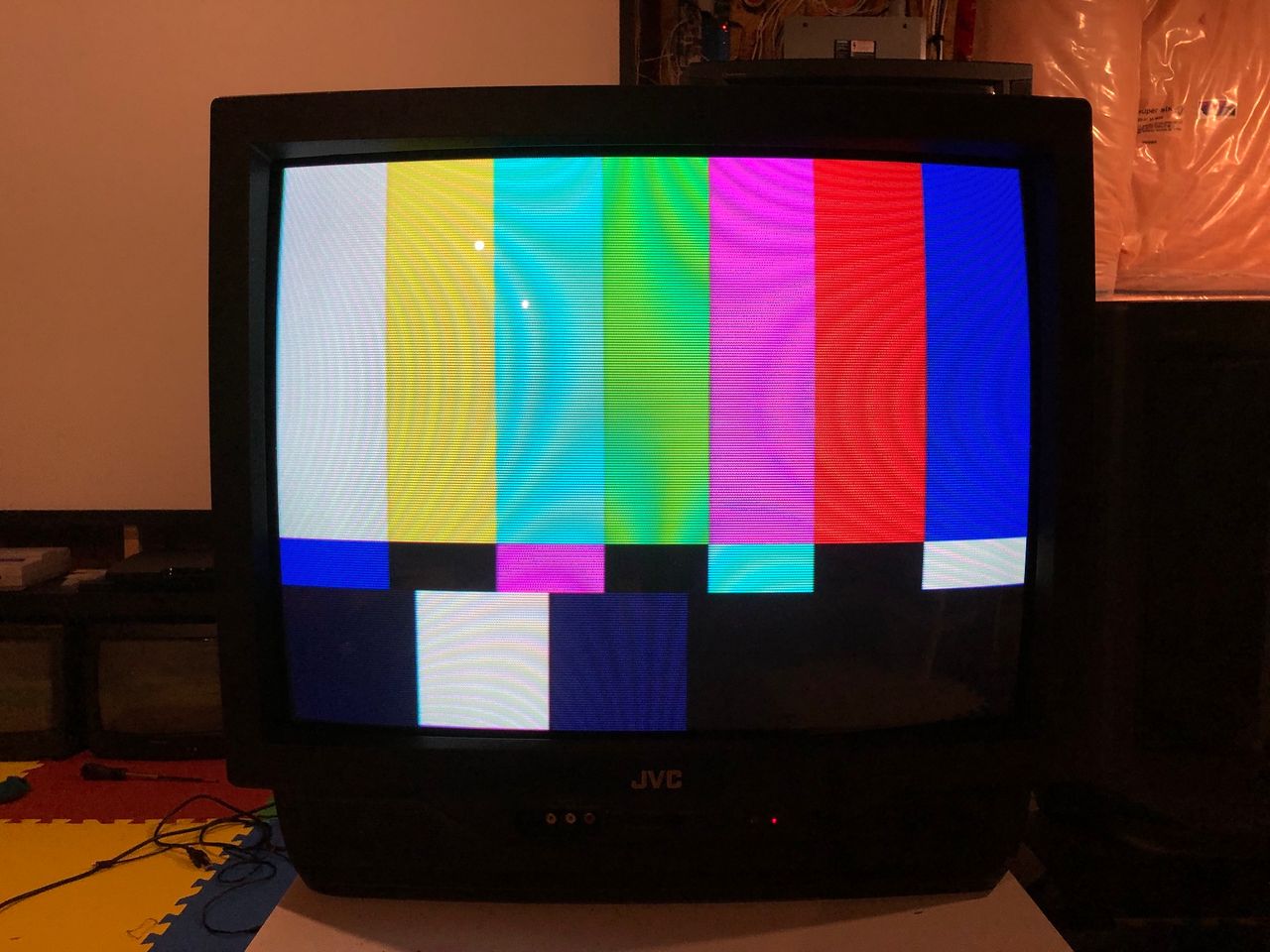 JVC AV-27230 RGB image