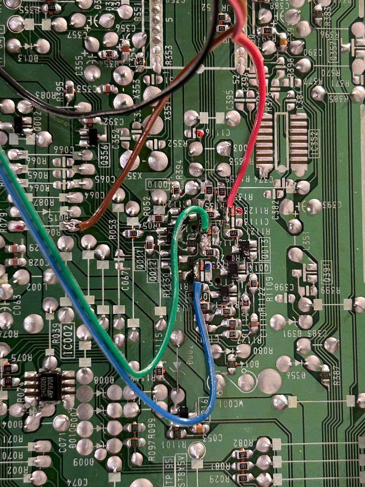 KV-27V20 - R, G, B, blanking, ground wired using the 3M ribbon cable.