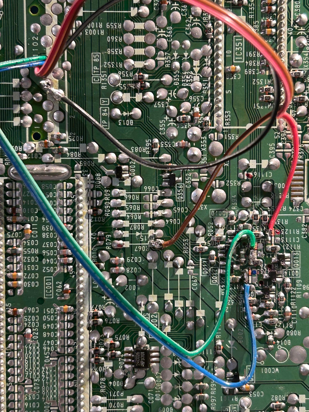 KV-27V20 - Another picture of R, G, B, blanking and ground wire.