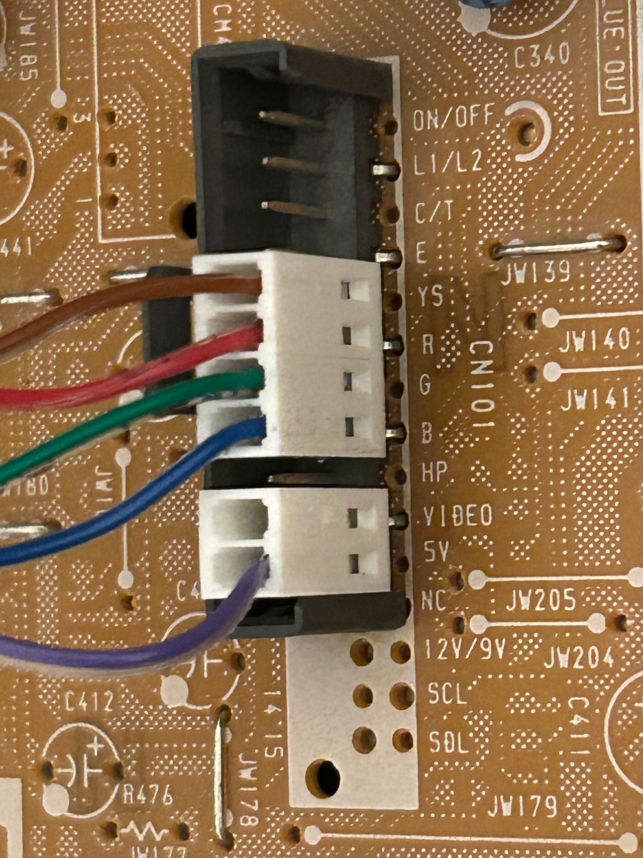 KV-13TR29 - Purple wire here is for 5V. Rest is standard.