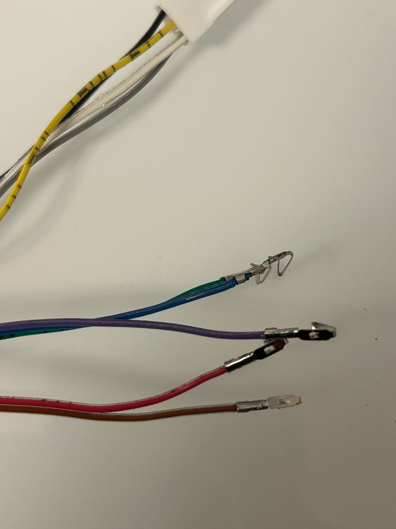 KV-13TR29 - Wires crimped properly