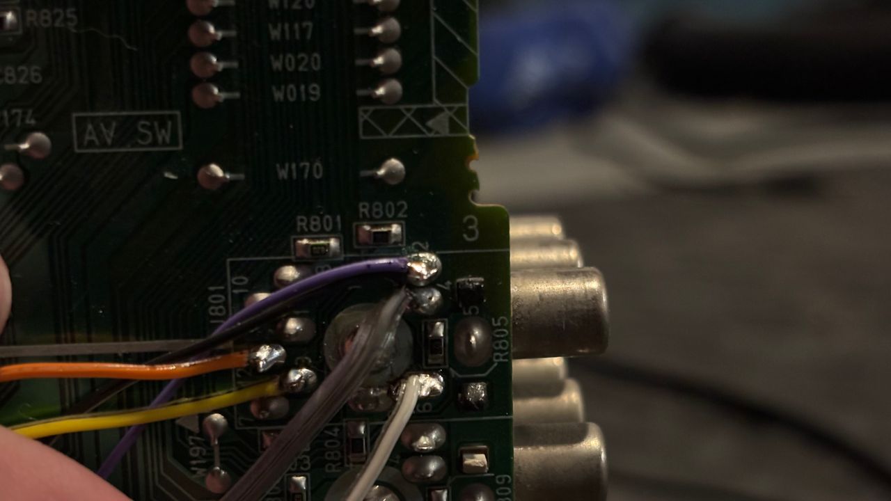 AV-27050 - Wiring of R, G, B, s-video detect and sync.