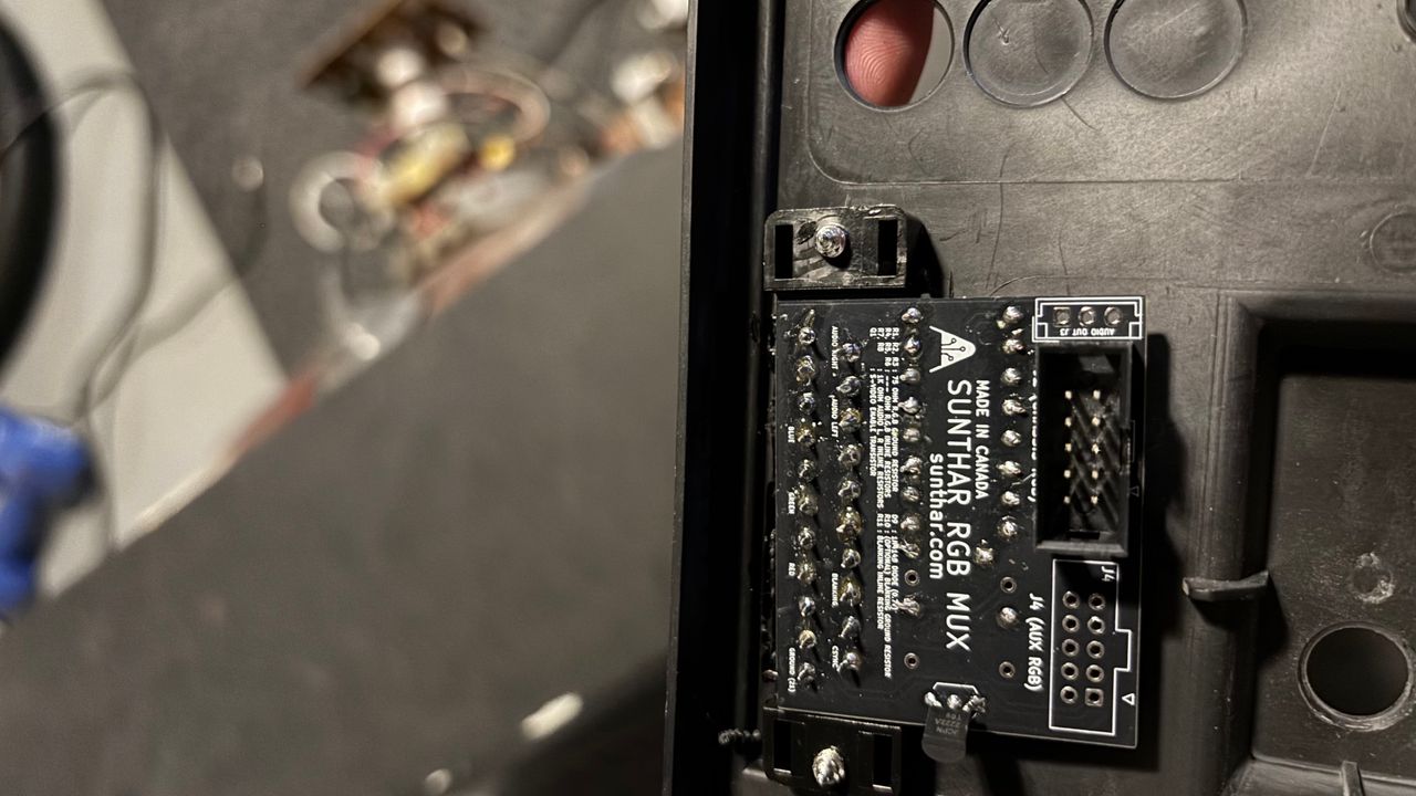 AV-27050 - Mux board mounted