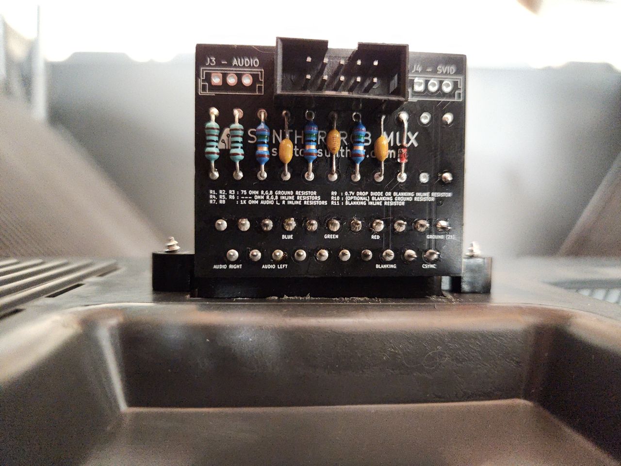 36UX01S - The finished board. R11 (220 Ohm) is mounted on the opposite side. Terminating resistors of 75 ohms worked great...