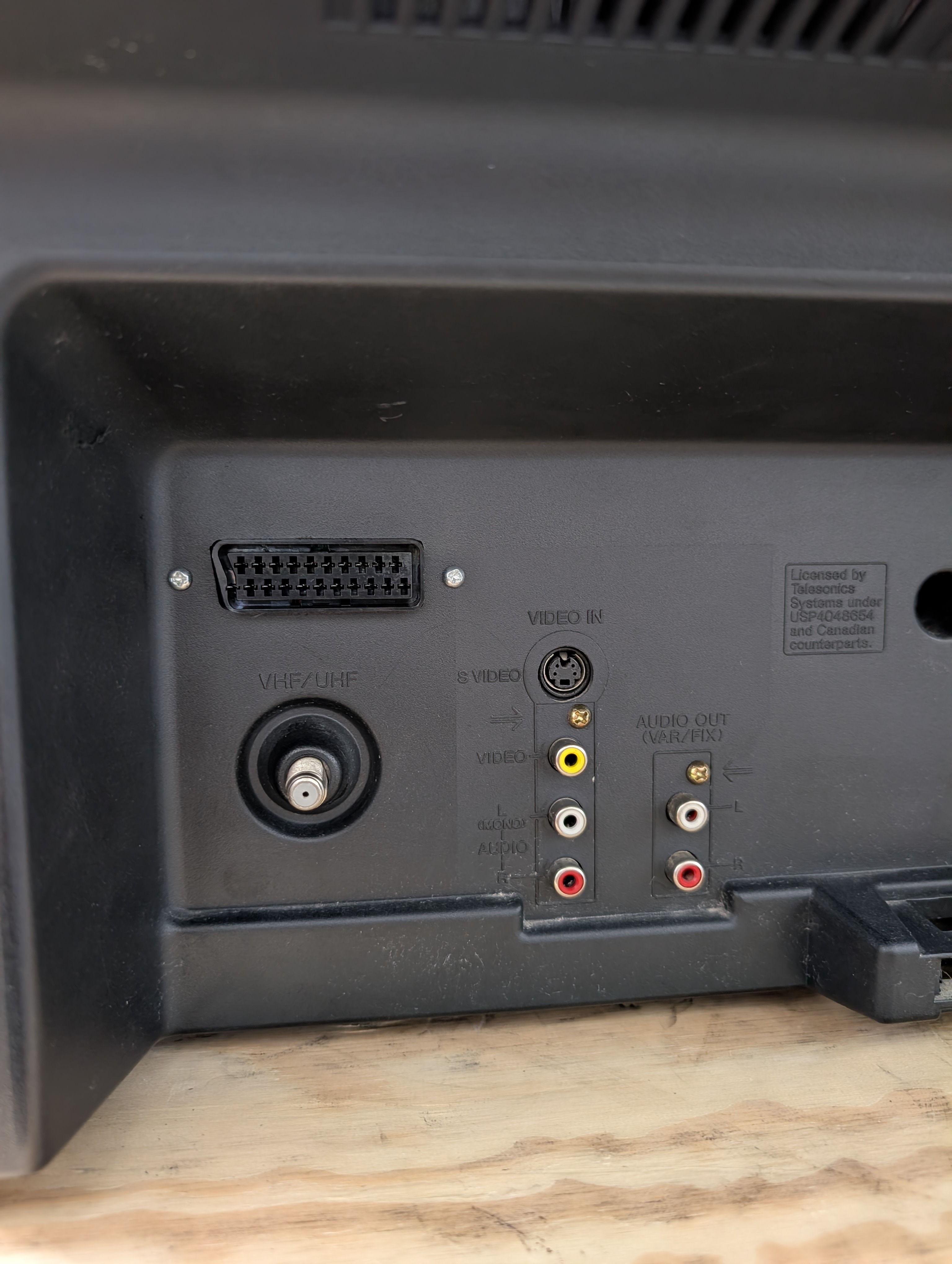 Sony KV-32S22