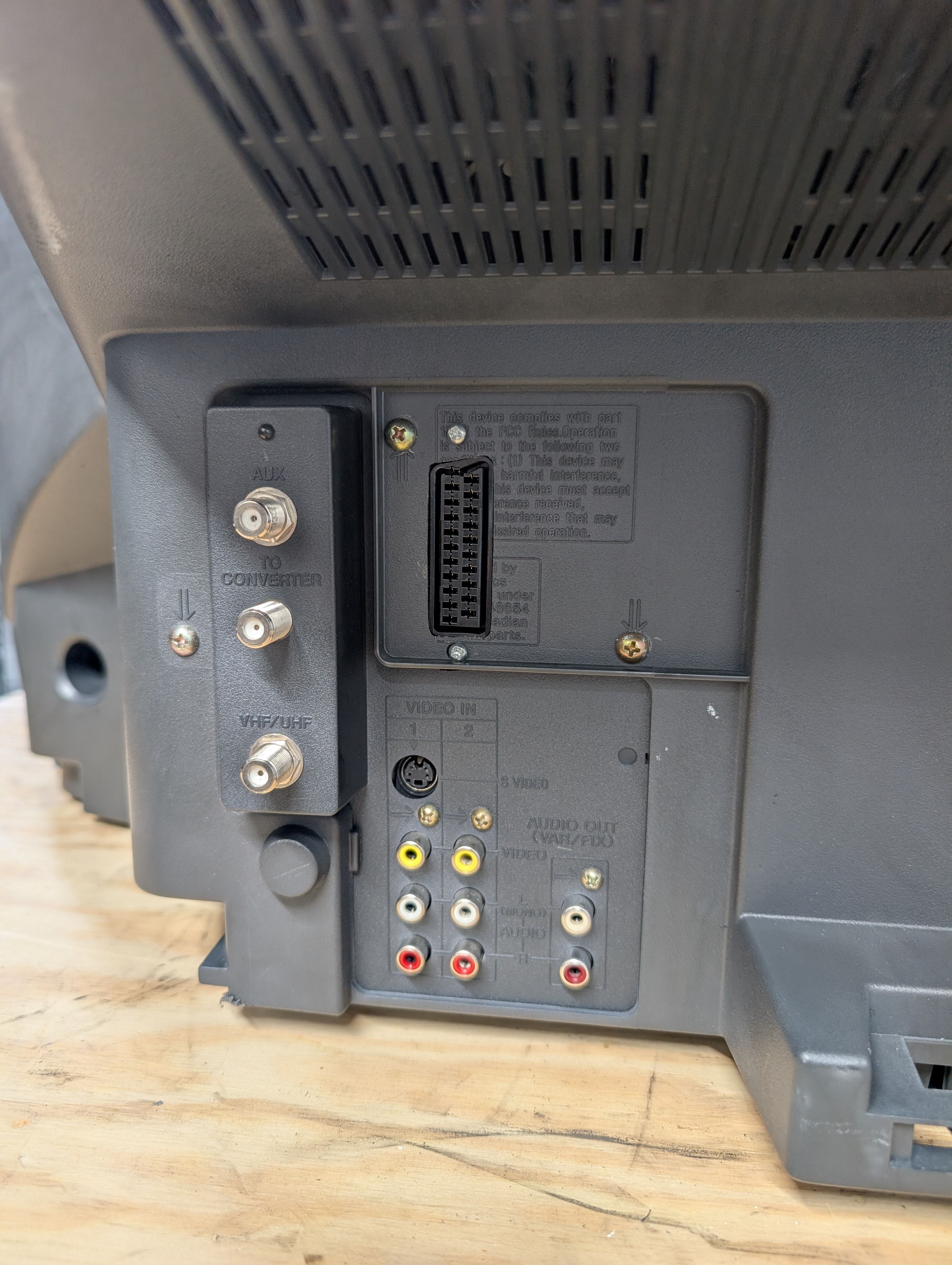 Sony KV-27S65