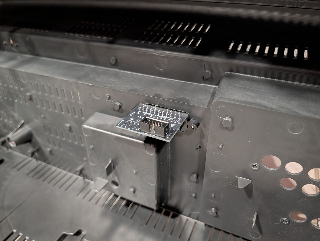 CT-27SF25W - Inside shell RGB mux board mount