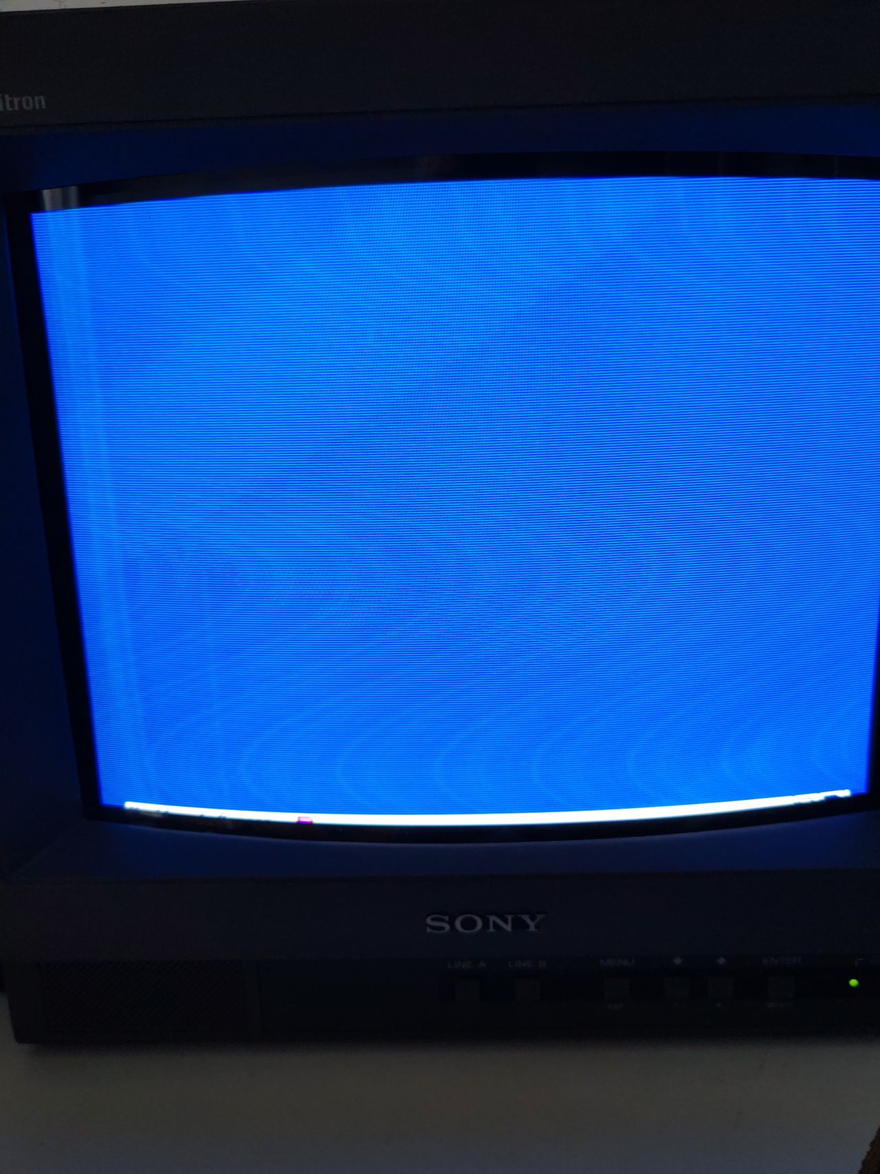 PVM-14L1 - First image where we can see the vertical (moving) waves