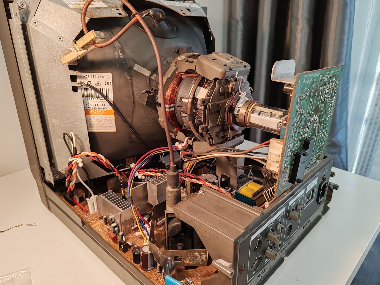PVM-14L1
