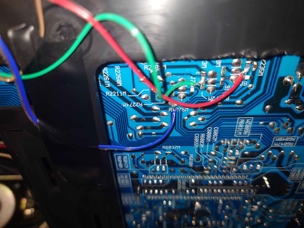 SY2568S - RGB wire solder locations